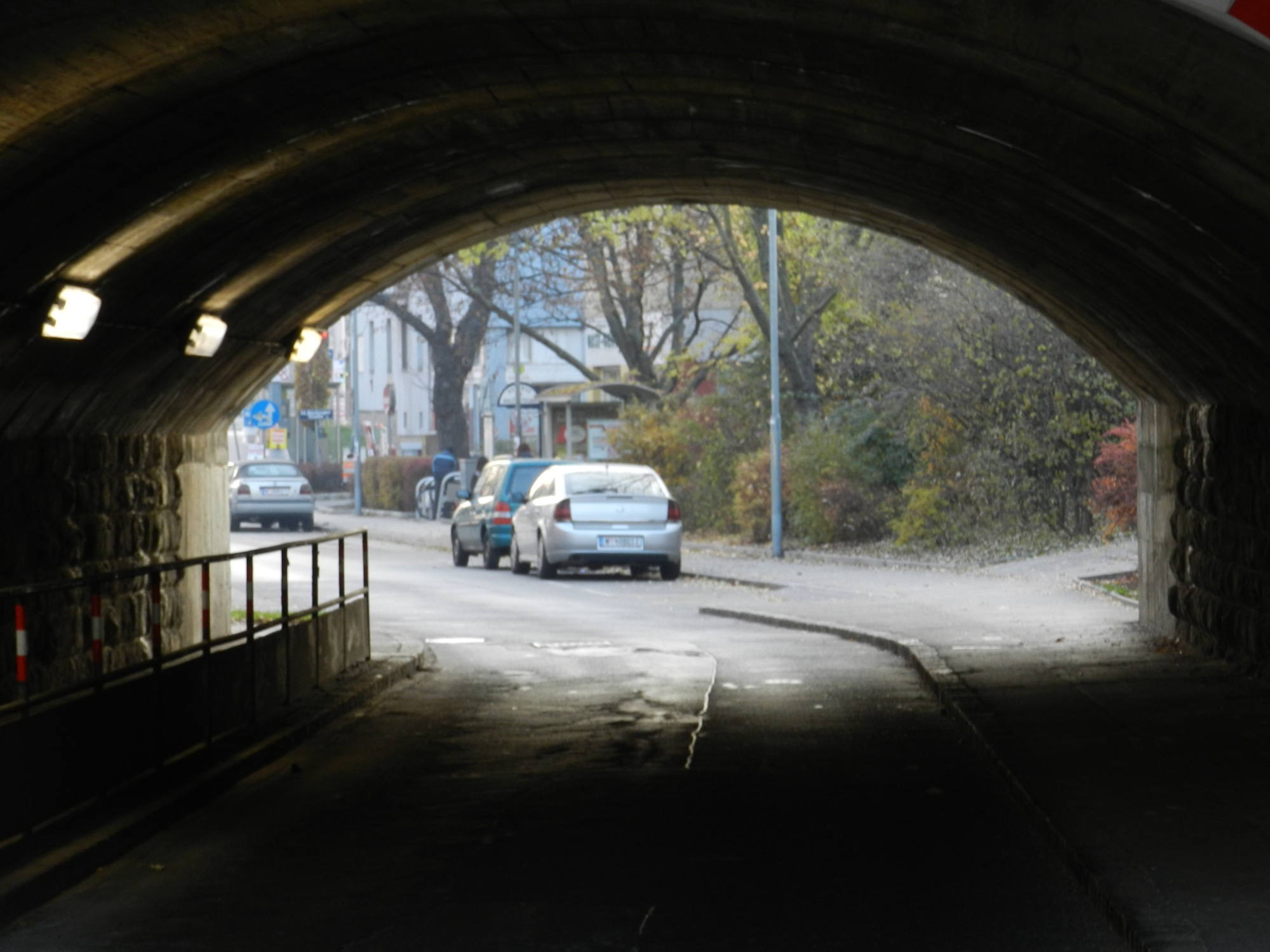 Blick durch den Tunnel Hellmesbergergasse