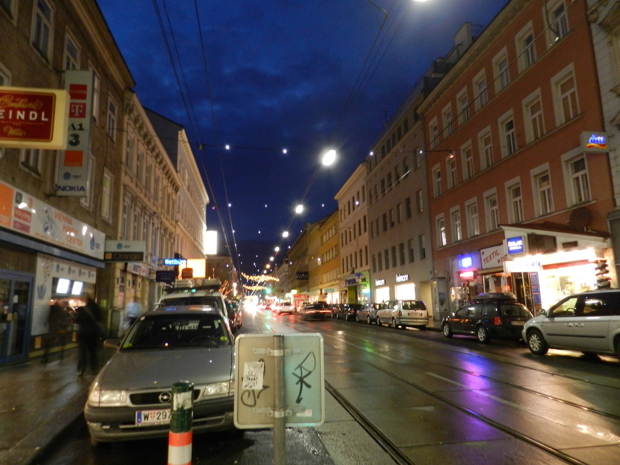Ausblick auf den Autoverkehr auf der Thaliastraße