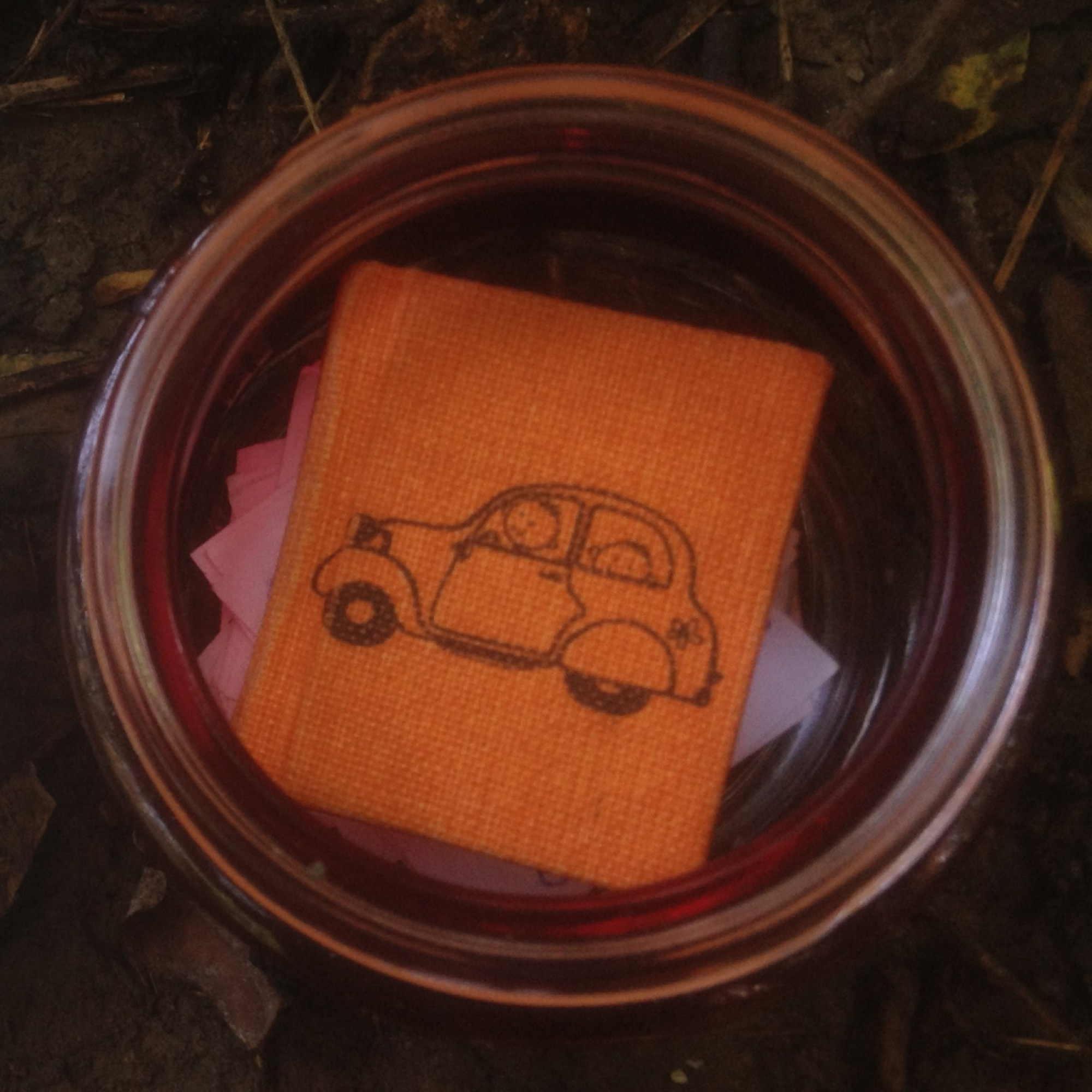 Logbuch in einer Nichtendose