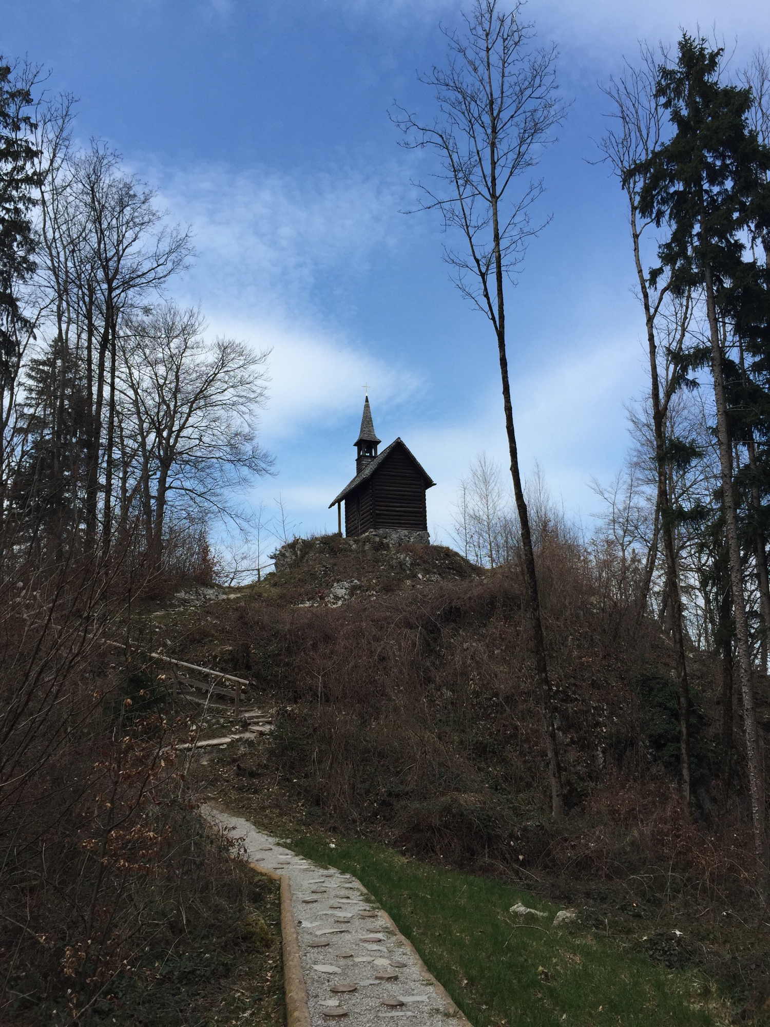 Basis des Glaubens im März